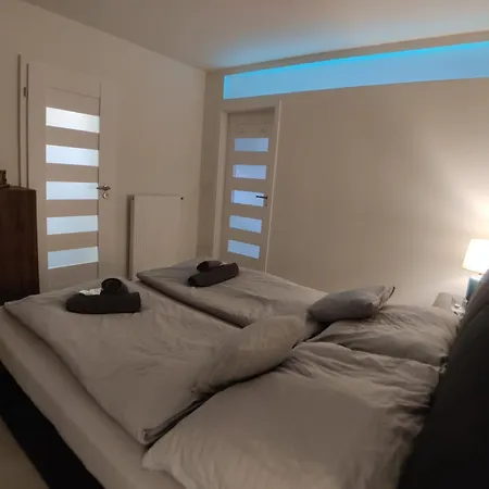 Elements & Renata * Bozicany