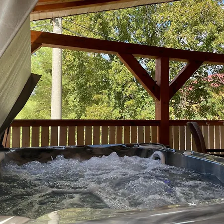 Apartment Elements & Renata *