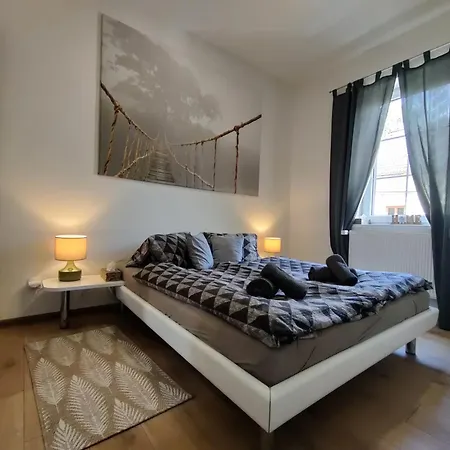 Apartment Elements & Renata Bozicany