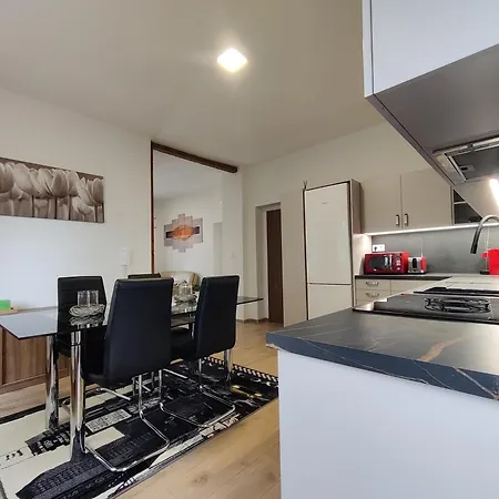 Elements & Renata * Bozicany