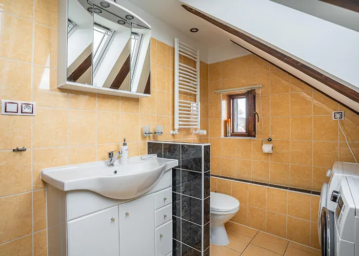 Apartman Elements & Renata Bozicany