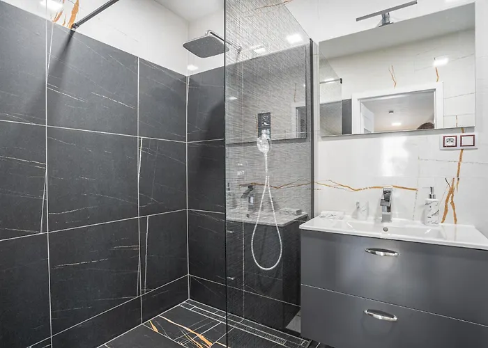 Elements & Renata Apartman *