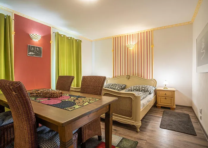 Elements & Renata Apartman Bozicany